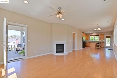 139 Cottage Cir, Murphys, CA 95247 - photo 6