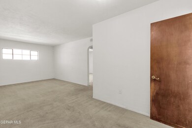 7610 Alpine Dr, El Paso, TX 79915 - photo 5