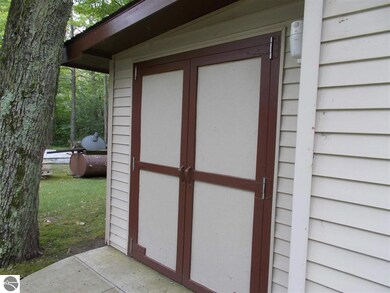 8791 Saint Aubin Dr, Hale, MI 48739 - photo 7