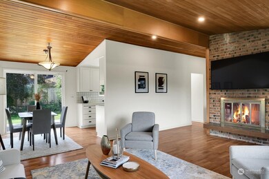 8202 Sierra Dr, Edmonds, WA 98026 - photo 6