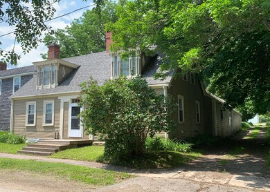 2 Elm St Eastport from front right