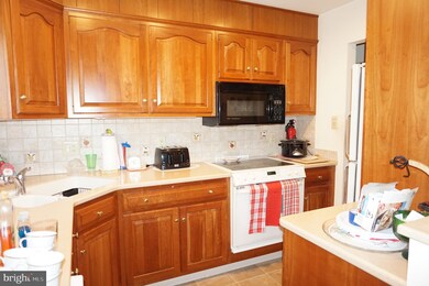 7881 Wyndam Rd, Pennsauken, NJ 08109 - photo 7