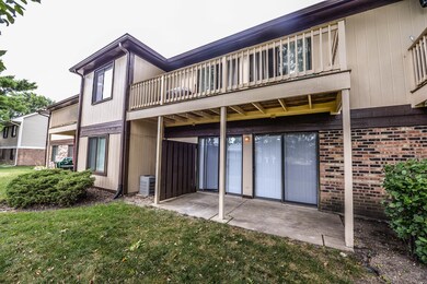 521 Cumberland Trail unit A, Roselle, IL 60172 - photo 6