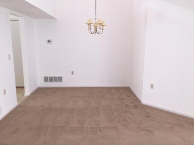 262 Sunshine Ct, Englishtown, NJ 07726 - photo 5