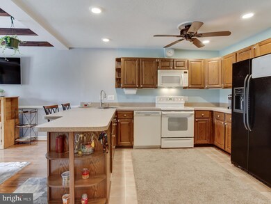 1 Center Rd unit C4, Towson, MD 21286 - photo 2