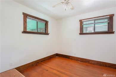 106 SW Edwards St, Yelm, WA 98597 - photo 6