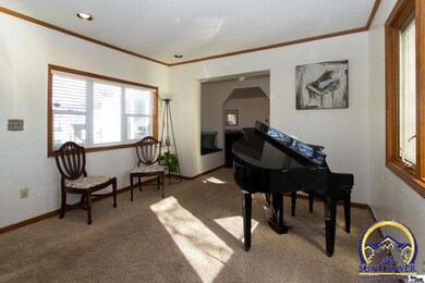 924 SW Plass Ave, Topeka, KS 66606 - photo 7