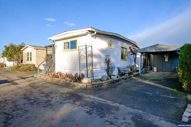 1732 Pine #20 St NE unit 20, Silverton, OR 97381 - photo 3