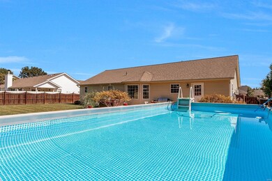 704 N Kristie Lynn St, Freeburg, IL 62243 - photo 3