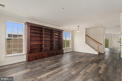 15579 John Diskin Cir, Woodbridge, VA 22191 - photo 7