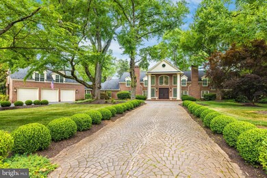 937 Bellview Rd, McLean, VA 22102 - photo 2