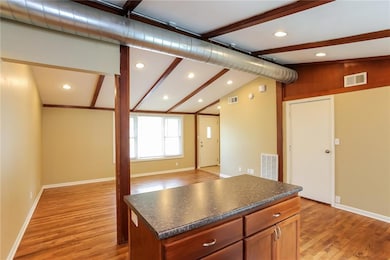 5612 N Euclid Ave, Kansas City, MO 64118 - photo 5