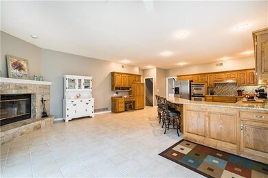 5525 Noland Rd, Shawnee, KS 66216 - photo 6