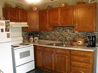 6378 Putnam Dr, Circleville, OH 43113 - photo 5