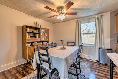 1975 Tara Dr, Irwin, PA 15642 - photo 6