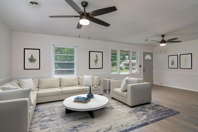 Living Room a (1)