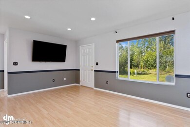 05-Living Room-1056