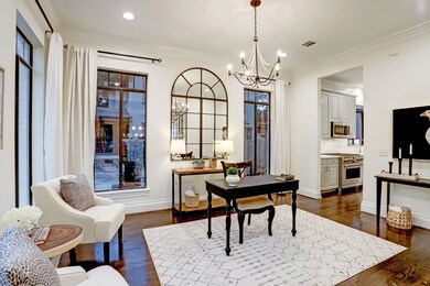 308 W 30th St, Houston, TX 77018 - photo 5