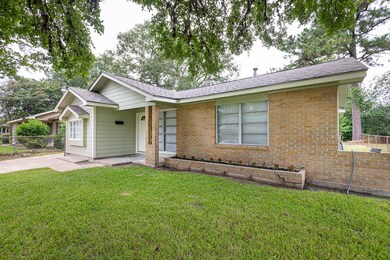 7215 Colton St, Houston, TX 77016 - photo 3