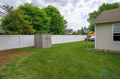 2057 Hoops Dr, Toledo, OH 43611 - photo 4