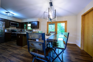 9015 S 84th St, Franklin, WI 53132 - photo 4