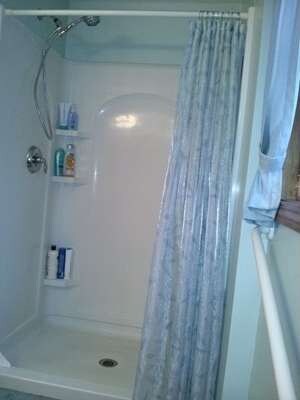 39 Camile Rd, Webster, MA 01570 - photo 4