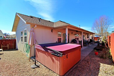 982 Jessica Ct, Eagle Point, OR 97524 - photo 7