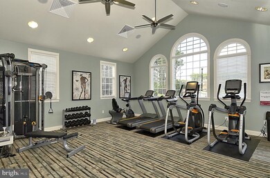 7670 Elmcrest Rd, Hanover, MD 21076 - photo 4