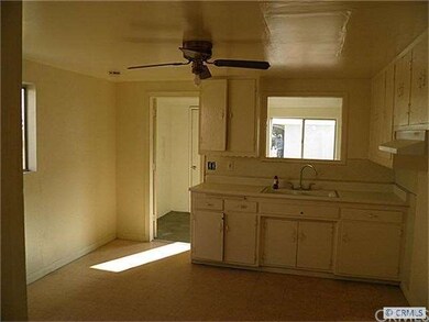 6424, front unit- kitchen