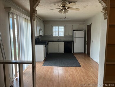 1013 W Memphis St, Broken Arrow, OK 74012 - photo 6