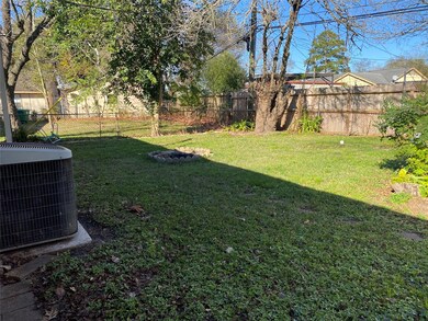 10829 Stover St, Houston, TX 77075 - photo 5