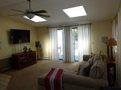 Den/Family/Great Room. Family Rm