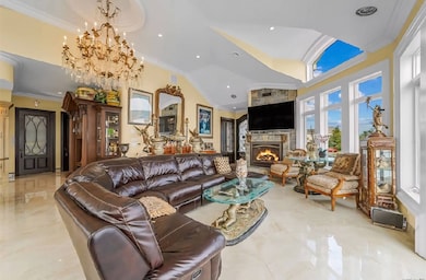 238 W Islip Rd, West Islip, NY 11795 - photo 5