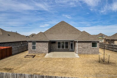 7119 E Oak Ridge St, Broken Arrow, OK 74014 - photo 3