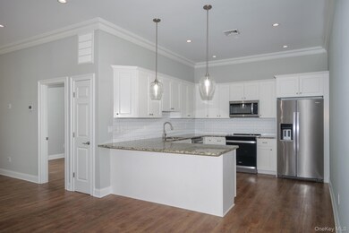 2 Union Place unit 3f, Huntington, NY 11743 - photo 2