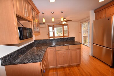 120 Bumble Bee Cir unit 120, Shrewsbury, MA 01545 - photo 4
