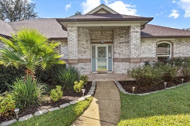 7807 Lola Cir, Navarre, FL 32566 - photo 4