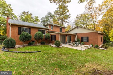 3601 University Dr, Fairfax, VA 22030 - photo 4