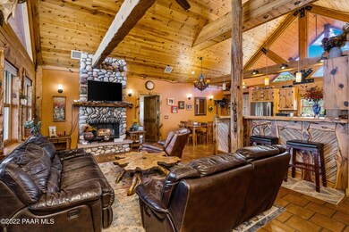 006_Living Room