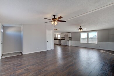 2055 E Scenic St-8