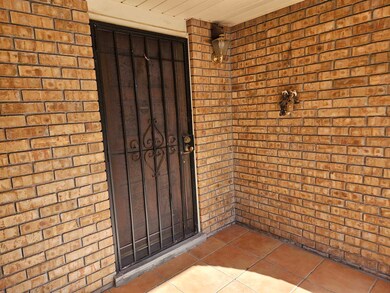 207 Sunrise Ave, Alamogordo, NM 88310 - photo 3