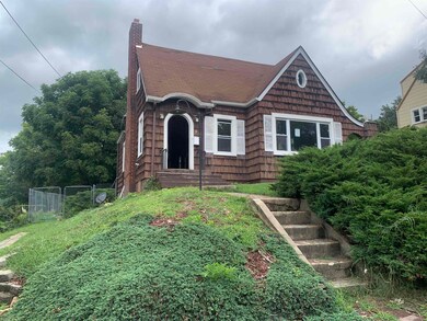 9 4th St SE, Pulaski, VA 24301 - photo 2