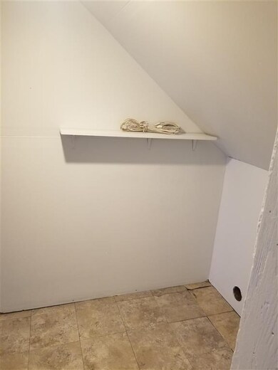 50 Walnut St, Claremont, NH 03743 - photo 4