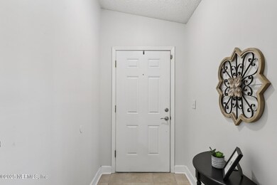 5-web-or-mls-Center St-S2310-005