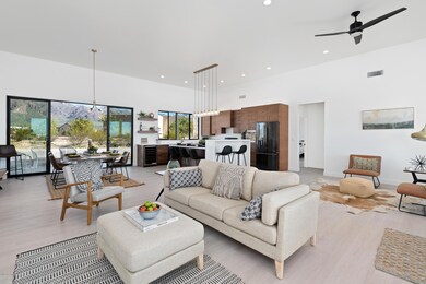 5017EBroadwayAve-20