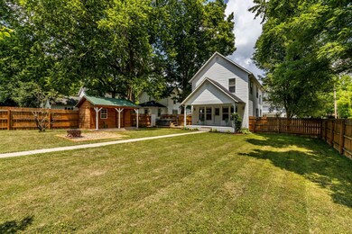 1/4 acre lot