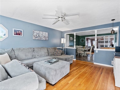 107 Hollow Tree Dr, Cranston, RI 02920 - photo 3