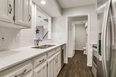 2801 Meadow Park Dr unit D, Bedford, TX 76021 - photo 6