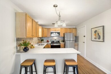 21 Warren St unit B-1, Waltham, MA 02453 - photo 6