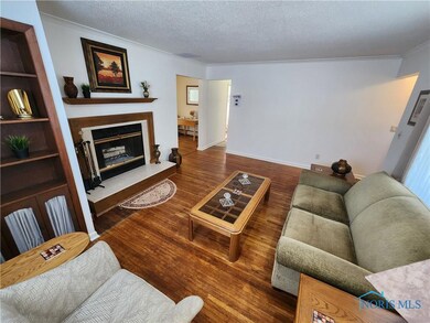 2561 Pershing Dr, Toledo, OH 43613 - photo 6